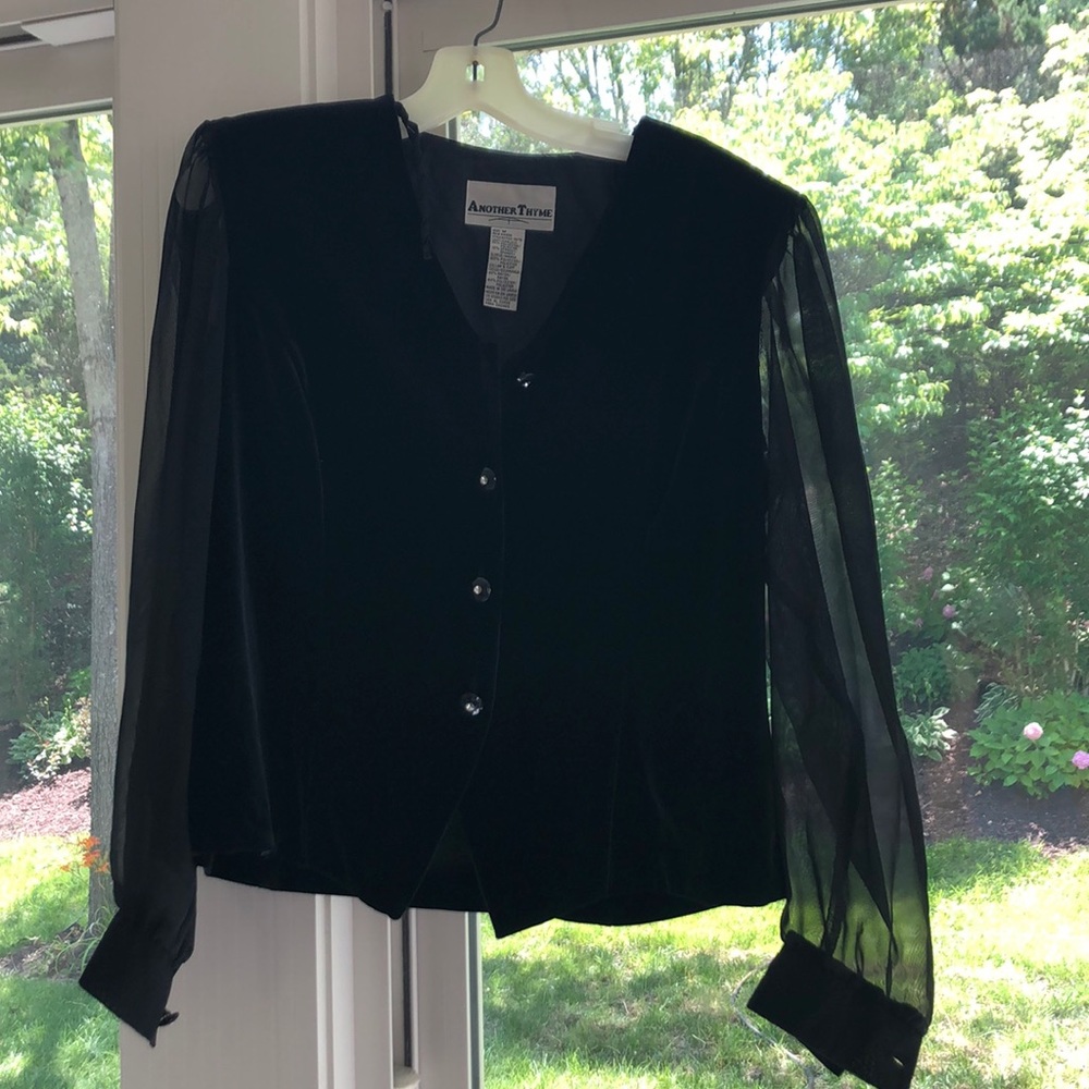 Vintage women’s blouse see through Sleeves